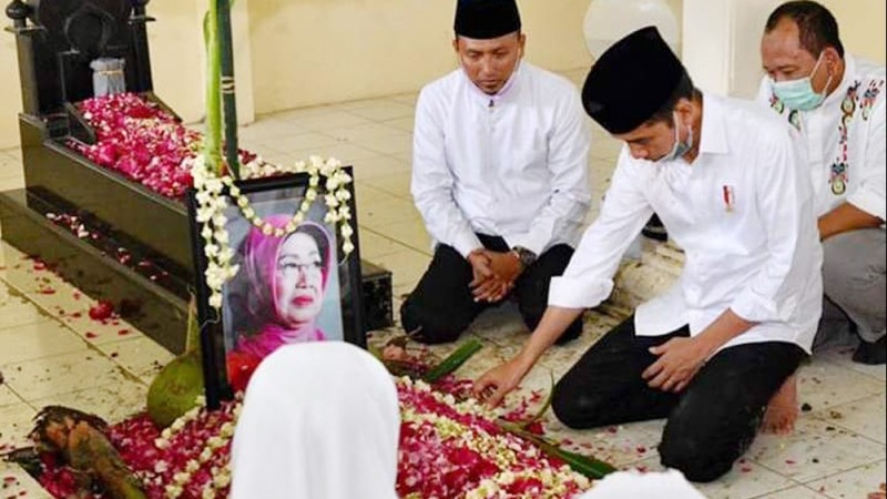 Santri Al-Azhar Kota Banjar Gelar Shalat Ghaib untuk Ibunda Presiden Jokowi