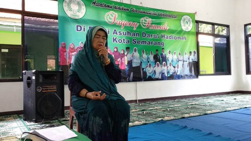 Lawan Corona, Muslimat NU Semarang Doa Bersama Anak Yatim 