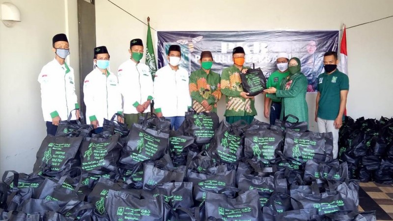 Di Tengah Pandemi Covid-19, NU Demak Salurkan 1.700 Paket Bingkisan Ramadhan