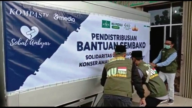 LAZISNU Lampung Kirim Logistik Bencana Puting Beliung di Tulang Bawang