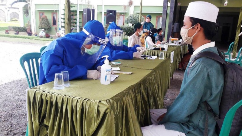 Puluhan Dokter Sambut Kedatangan Santri Pesantren Amanatul Ummah Mojokerto