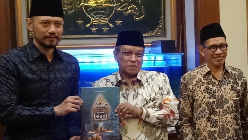 Salam Awal dan Akhir Pertemuan AHY dan Kiai Said