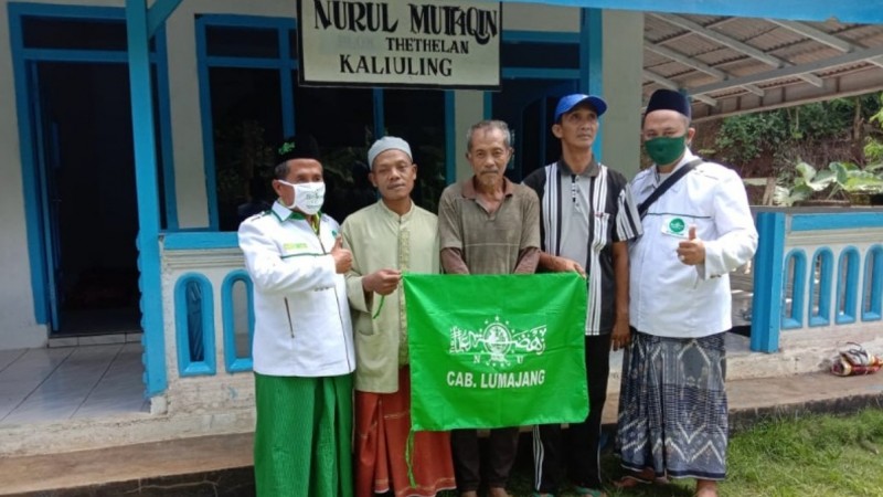 Naik Turun Ngarai untuk Labelisasi Masjid  NU Lumajang