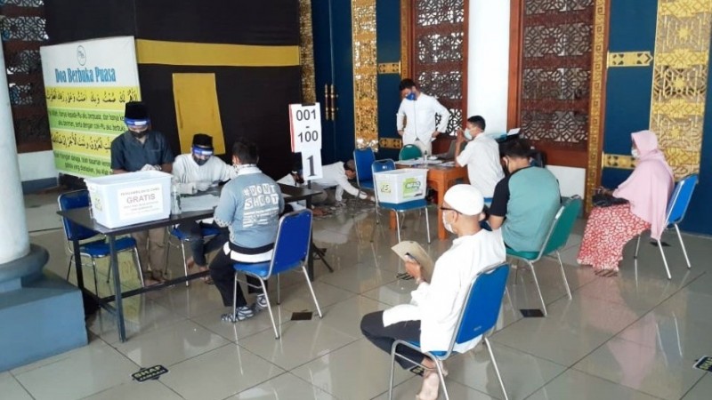 Ratusan Relawan Pandu Jamaah Shalat Idul Adha di Masjid Al-Akbar