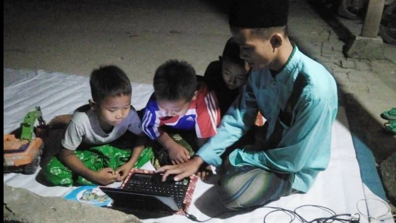 Fasilitasi Internet Gratis  Pelajar, IPNU Bojonegoro Utama Kawasan Pinggiran