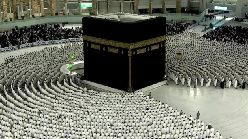 Apakah Umrah Gugurkan Kewajiban Haji?