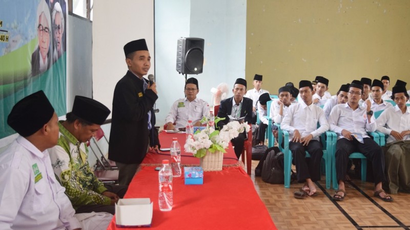 Pesantren Durrotu Aswaja Semarang Wajibkan Santrinya Ikut PKPNU