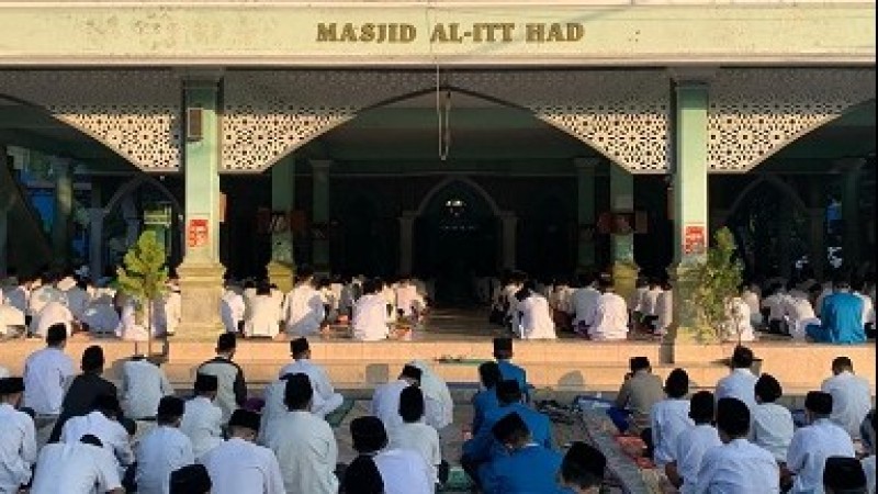 Pesantren Al-Ittihad Cianjur Ingatkan Santri dan Alumni Pada Bahaya Covid-19