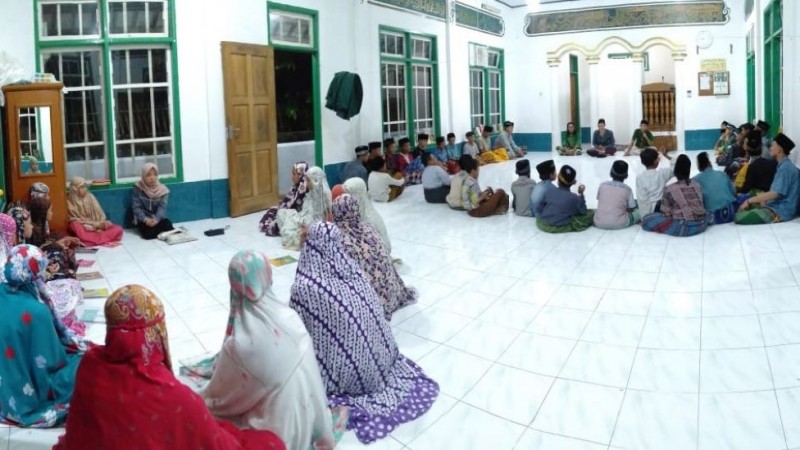 IPNU Garut Peringati Haul KH Tolchah Mansoer di Posko Pemulihan Musibah Banjir Bandang