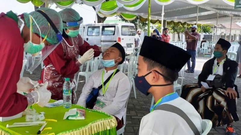 Ribuan Santri Tebuireng Jombang Gelombang Ketiga Ikuti Tes Swab | NU ...