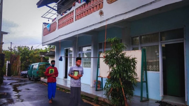 Upaya Pesantren Nurul Huda Kota Bandung Hadapi Covid-19