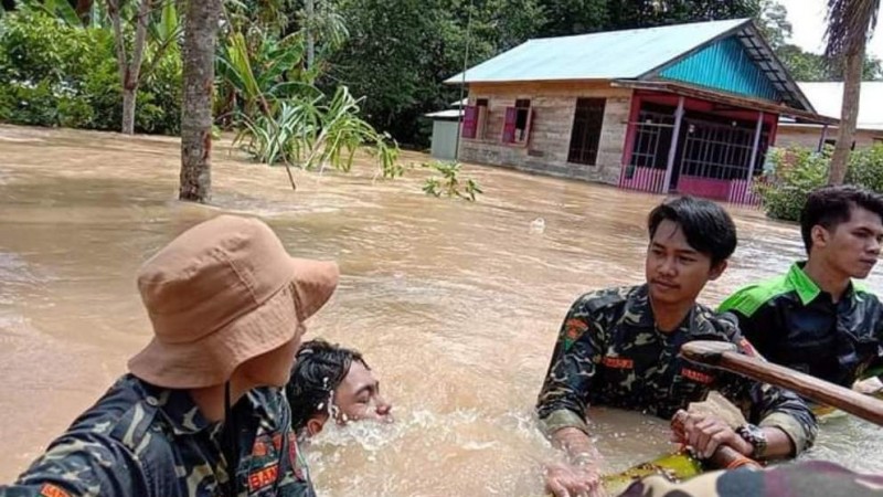 Panggilan Jiwa Jadi Motivasi Banser Kalsel Bantu Warga Terdampak Banjir