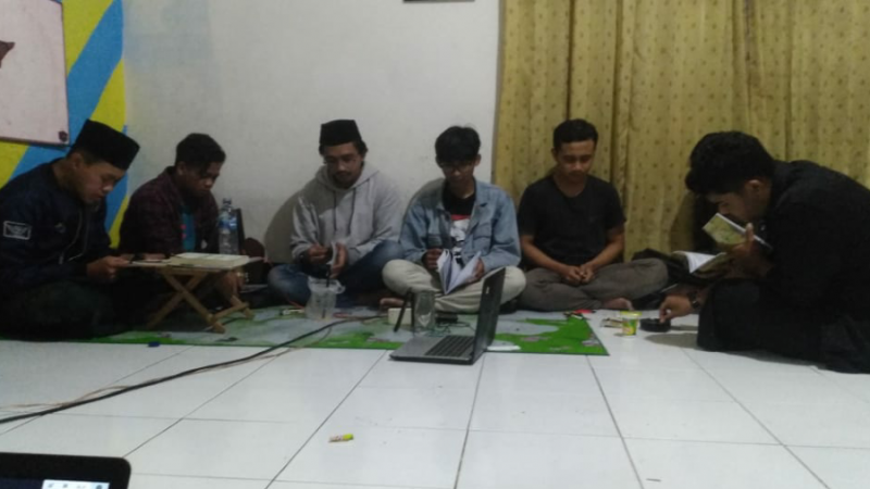 PMII Achmad Yani Cimahi Doa Bersama untuk Warga Terdampak Bencana dan Para Ulama yang Wafat