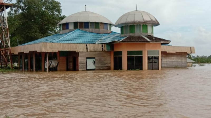 Kondisi Banjir Kalsel: Air Meninggi di Wilayah Kabupaten Hulu Sungai Utara