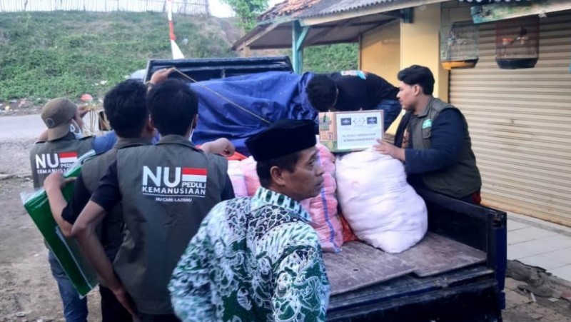 Banjir Landa Bekasi, LAZISNU Kirim Bantuan untuk Warga Terdampak
