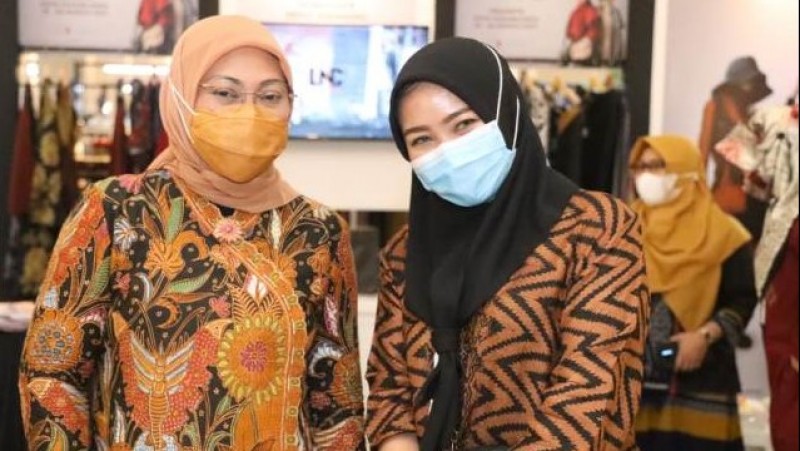 Hadiri Festival Busana Muslim, Menaker Terpincut Karya Siswa BBPLK Semarang