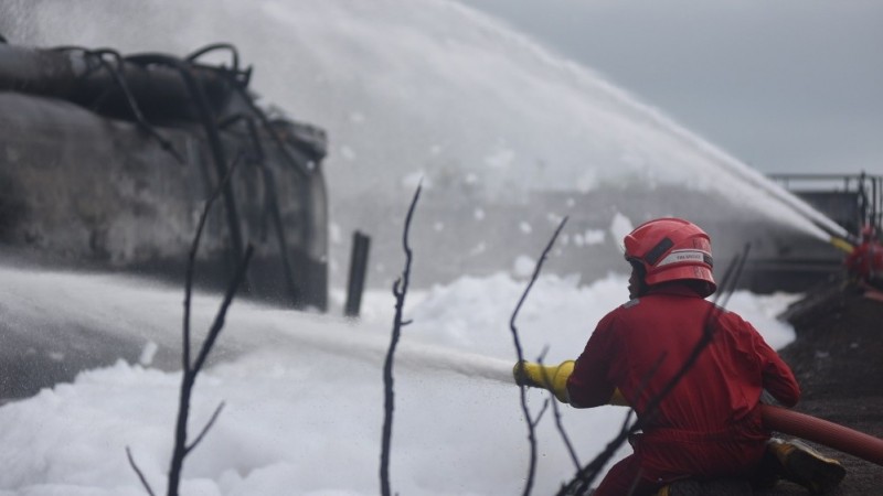 Pertamina Berhasil Padamkan Seluruh Titik Api Kebakaran Tangki Balongan Indramayu