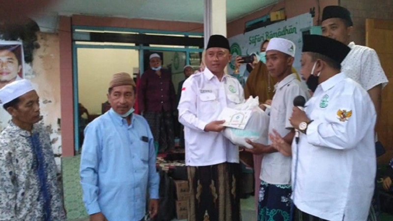 Ramadhan Ini Ahsan Jember Bagikan 1.200 Paket Sembako