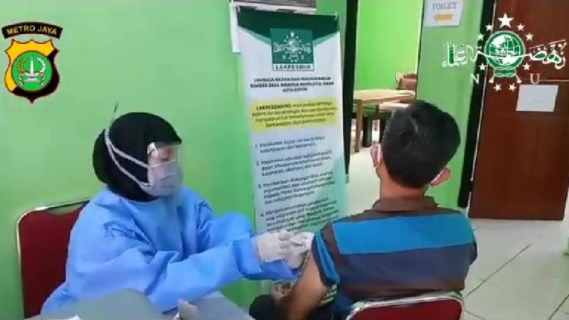Lebih dari 300 Warga Ikuti Vaksinasi Dosis Pertama di Gedung PCNU Kota Depok