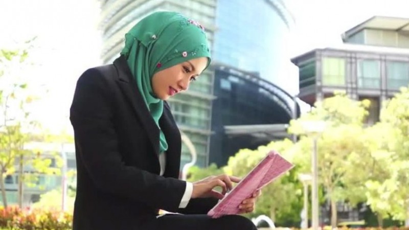 Rumah KitaB Bahas tentang Perempuan Bekerja dalam Pandangan Islam (3-Tamat)