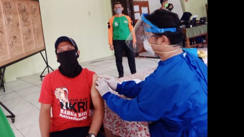 PCNU Kota Bogor Bersama Korem 061 Surya kencana Tebar Vaksin di Pondok Pesantren AL Ghozaly