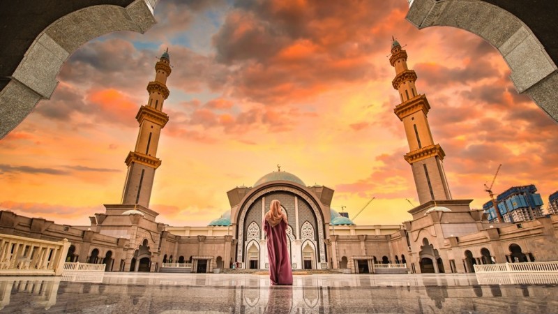 Kemenag Buka Seleksi Imam Masjid untuk UEA, Berikut Syaratnya