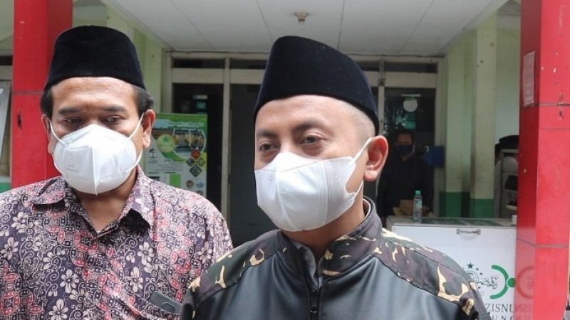 Tinjau Langsung Vaksinasi Tahap Dua di PCNU Kota Bandung, Ini Tanggapan Gus Hasan