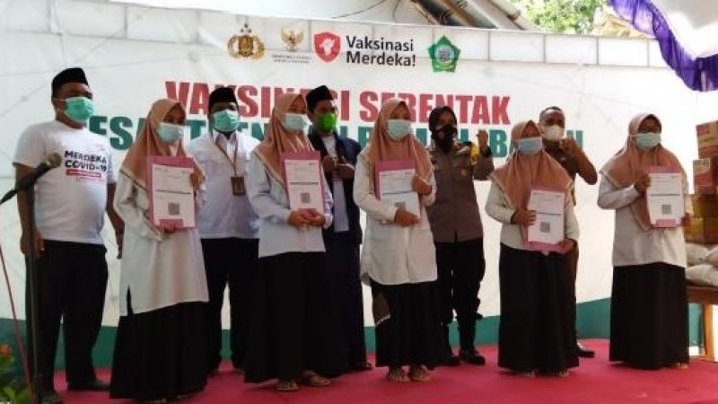Bersama Kapolres, GP Ansor Subang Kawal Pelaksanakan Vaksinasi untuk Rumah Ibadah dan Santri Pesantren