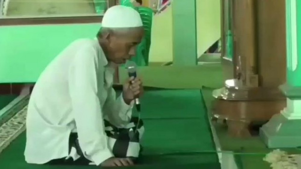 Kiai Maruf Khozin Jelaskan Dalil Pujian Dan Doa Setelah Adzan Nu