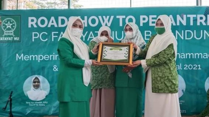Fatayat NU Kabupaten Bandung Adakan Road Show to Pesantren
