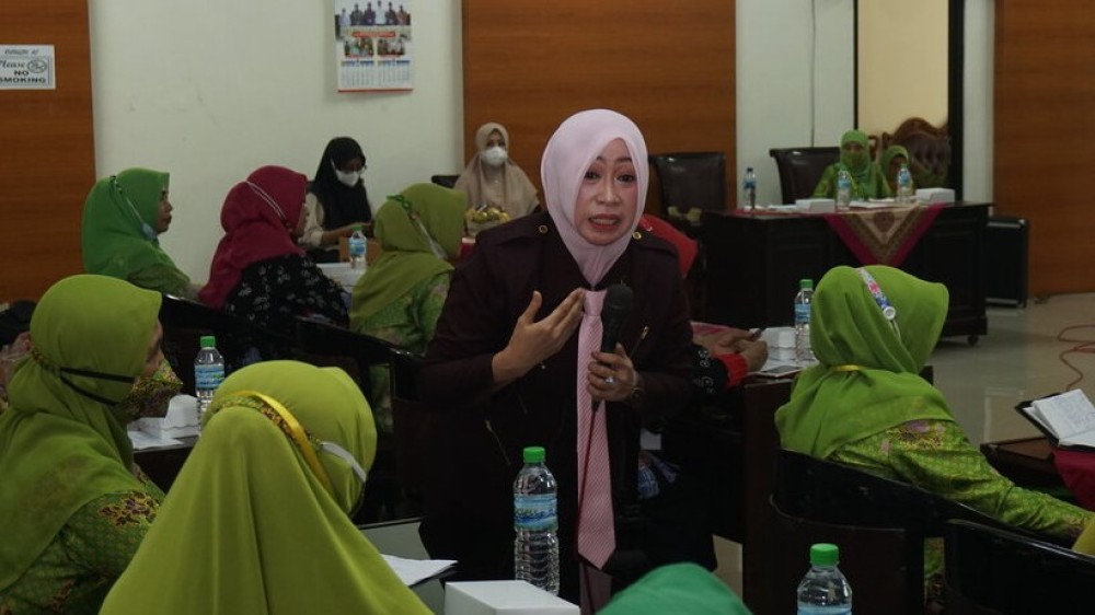 Tingkatkan Kapasitas Kader, Muslimat NU Nganjuk Gelar Pelatihan MC