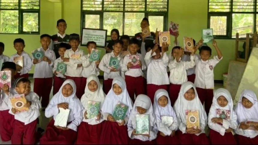 LAZISNU Yogyakarta Salurkan Al-Qur’an dan Juz Amma ke MI Tahfidz Serayu Bantul