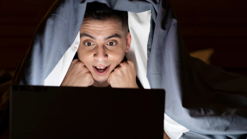 Bolehkah Istri Menggugat Cerai Suami yang Kecanduan Film Porno?