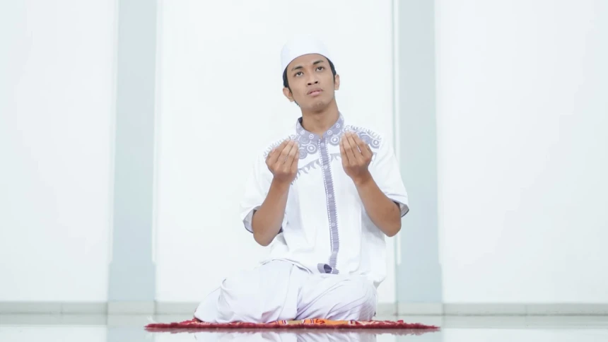 Bagaimana Sikap Kita Saat Doa Tak Kunjung Terkabul?
