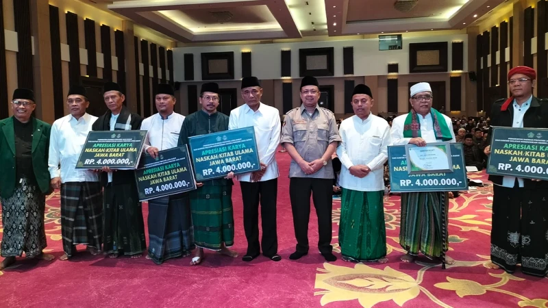 Apresiasi Karya Ulama Pesantren, Kakanwil Kemenag Sebut Jawa Barat Berkontribusi Besar Lahirkan Ahli Agama