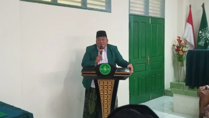 Katib Syuriyah PWNU DKI KH Lukman Hakim Hamid dalam Konferensi Cabang (Konfercab) Pengurus Cabang Nahdlatul Ulama (PCNU) Kota Jakarta Timur di Pesantren Al-Hamid, Cipayung, Jakarta Timur, Ahad (14/06/2026). (foto: NU Online/Zehid)