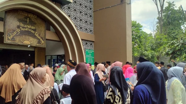 Selama Muktamar Ke-35 NU, Makam Gus Dur Dibuka 24 Jam
