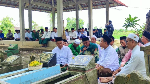 Sambut Peringatan Harlah Ke-102 NU, Pengurus NU di Lamongan Gelar Ziarah Muassis