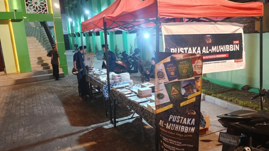 Stan Pustaka Al-Muhibbin Hadirkan Koleksi Karya Kiai dan Produk Santri di Muktamar Ke-35 NU