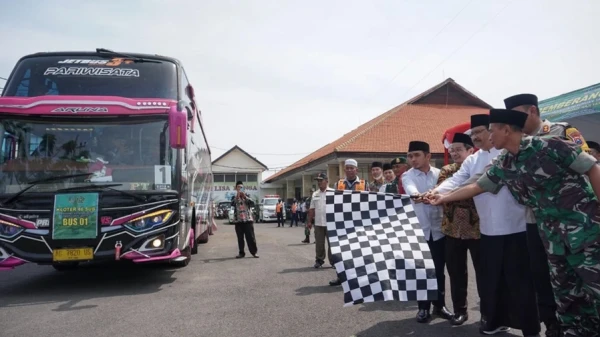 Lepas 250 Jamaah Haji Kota Pasuruan, Ini Pesan Gus Ipul | NU Online Jatim