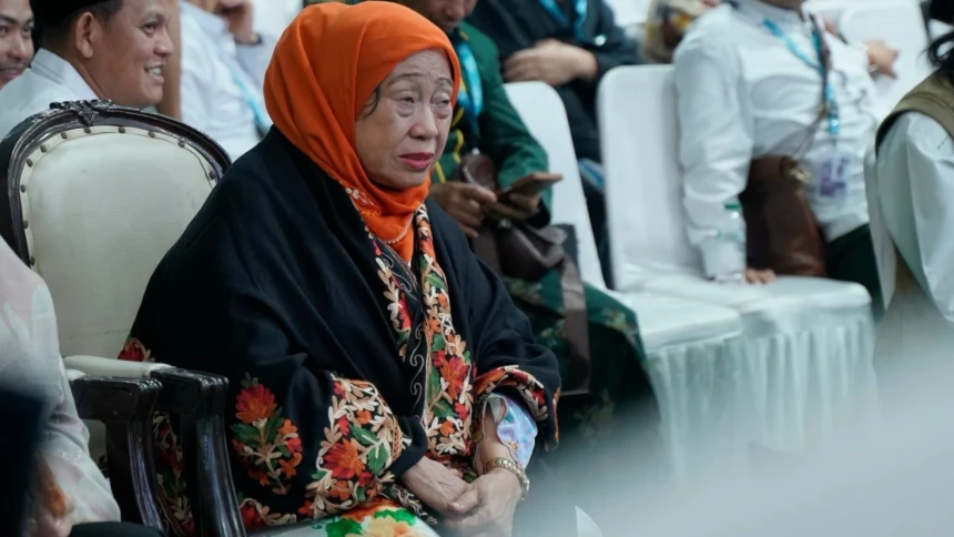 Meski Tak Lagi Muda, Nyai Machfudhoh Tetap Bertahan Pantau Pemilihan Rais Aam dan Ketum PBNU hingga Dini Hari