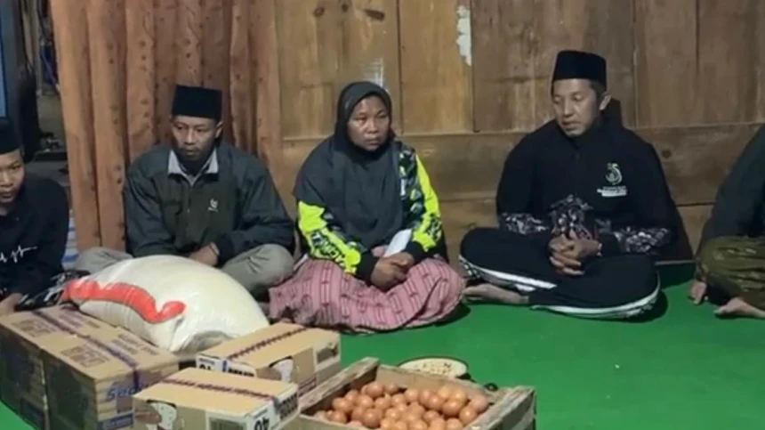 Anggota Banser Wafat Selepas Tugas di Muktamar, Ketum GP Ansor Takziah dan Beri Santunan