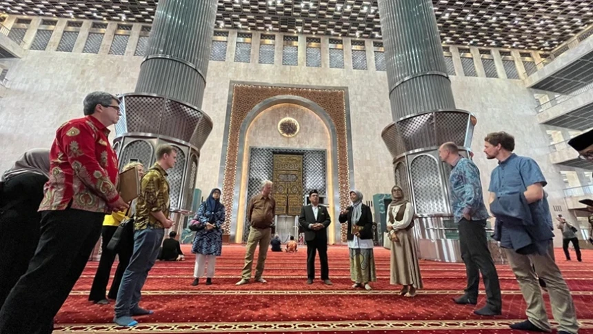 Akademisi Internasional Kenali Sejarah Pendirian Masjid Istiqlal