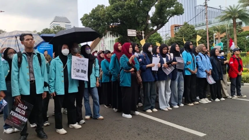 10 Tuntutan BEM SI dalam Aksi Hari Pendidikan Nasional 2026 di Jakarta
