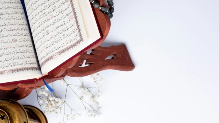 Tafsir Surat Al-Qadr Ayat 1: Turunnya Al-Qur'an dari Lauhul Mahfudz ke Baitul 'Izzah