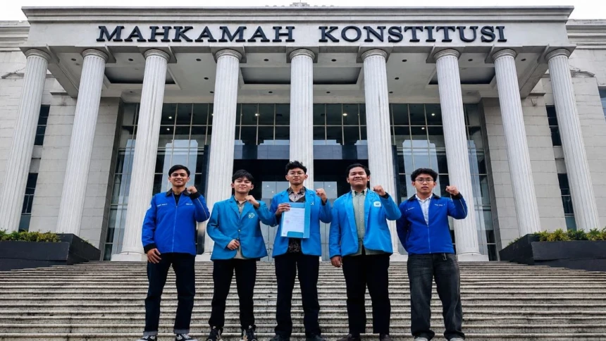 Aliansi Mahasiswa UIN Jakarta Serahkan Amicus Curiae ke MK, Desak Pembiayaan MBG Sesuai Fungsi Anggaran 