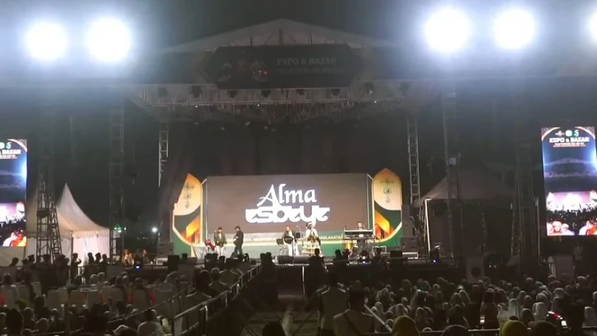 Alma Esbeye Tampil di Expo Muktamar Ke-35 NU, Ajak Ribuan Nahdliyin Bershalawat