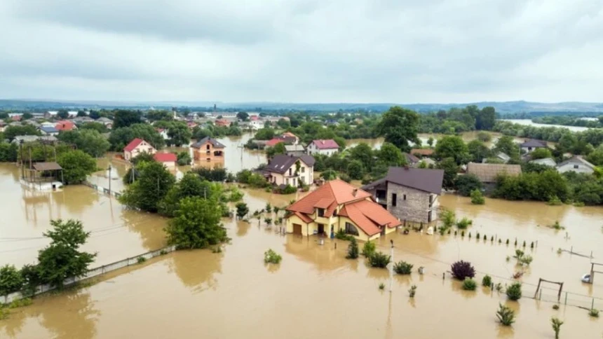 Khutbah Jumat: Musibah Banjir dan Kesabaran dalam Menghadapinya