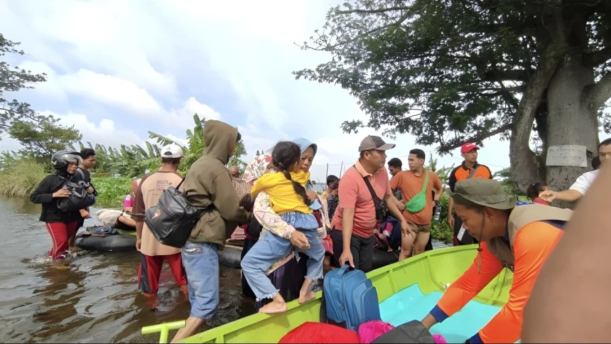 Gerak Cepat Tim NU Peduli Tangani Banjir di Kudus, Galang Donasi Bantu Warga Terdampak