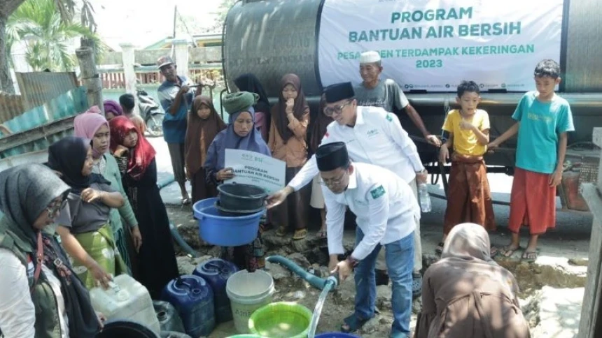 LAZISNU PBNU Salurkan Air Bersih ke Pesantren di 11 Kabupaten di Jatim